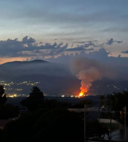 Évolution de l’incendie au centre de stockage de déchets à Sarrola-Carcopino